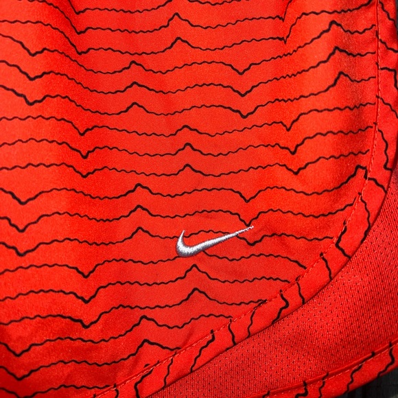 Nike dri fit orange and black striped shorts - Picture 8 of 8